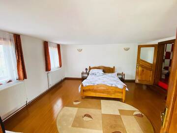 Фото номера Двухместный номер Делюкс с 1 кроватью Гостевой дом Casa de vacanță Moțata г. Новач-Стрэйни 2