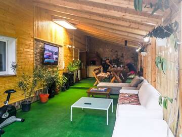 Фото Гостевой дом Casa de vacanta Jeny г. Новач-Стрэйни 4