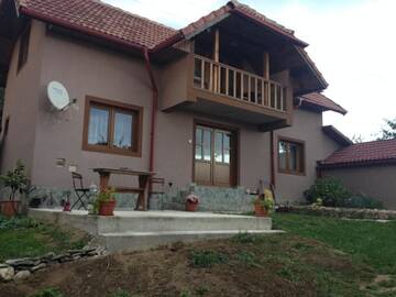 Фото номера Дом с 3 спальнями Дома для отпуска Casa Darius г. Новач-Стрэйни 44